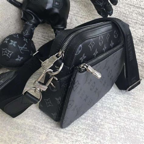 louis vuitton messenger mens|Trio Messenger Monogram Eclipse .